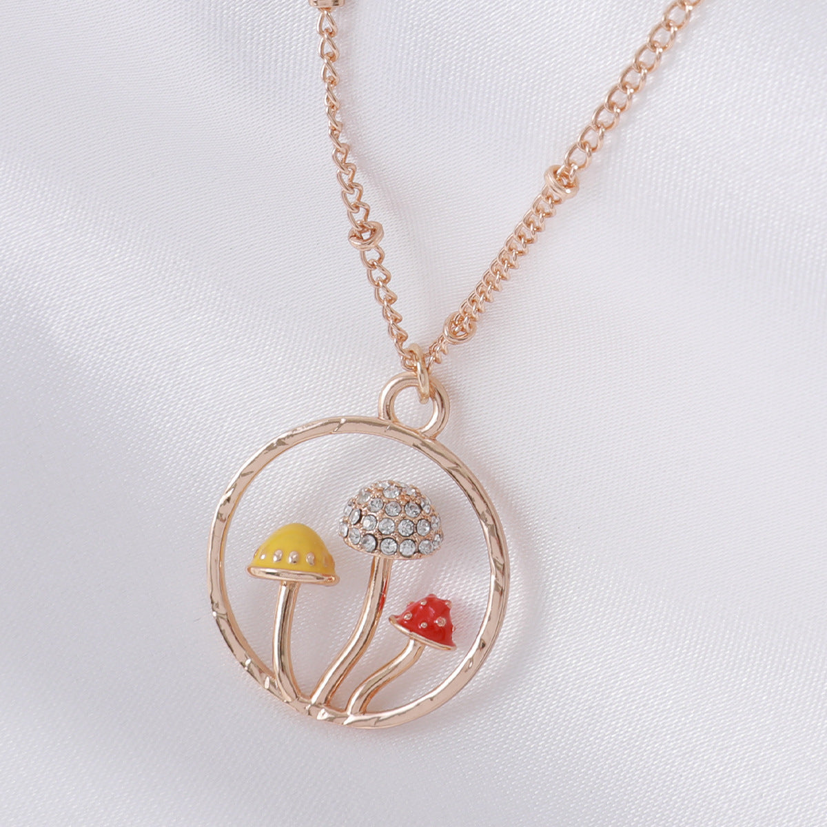 Wholesale Drip Oil Diamond Mushroom Necklace Collar Chain